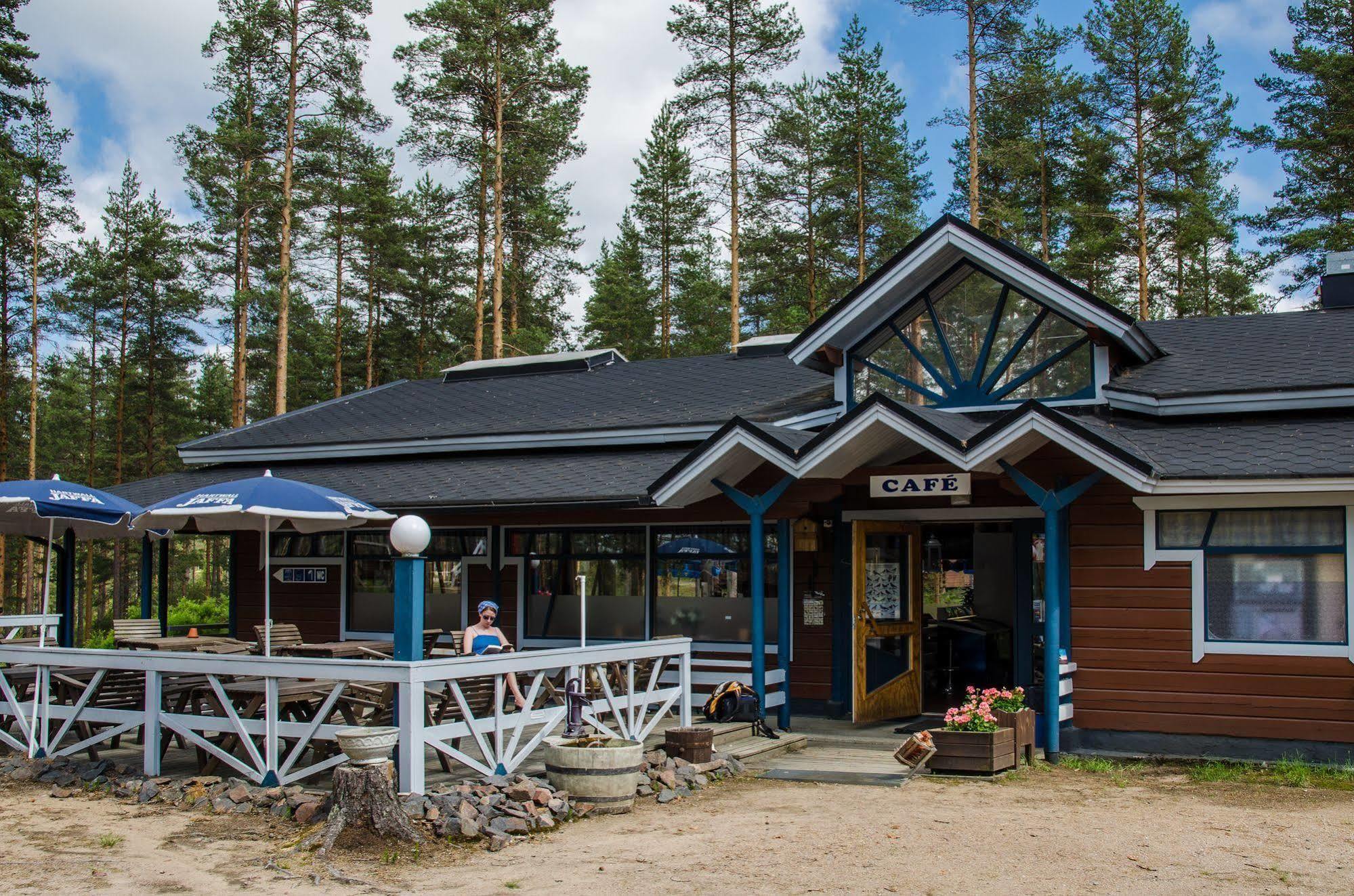 Ahvenlampi Camping Саариярви Экстерьер фото